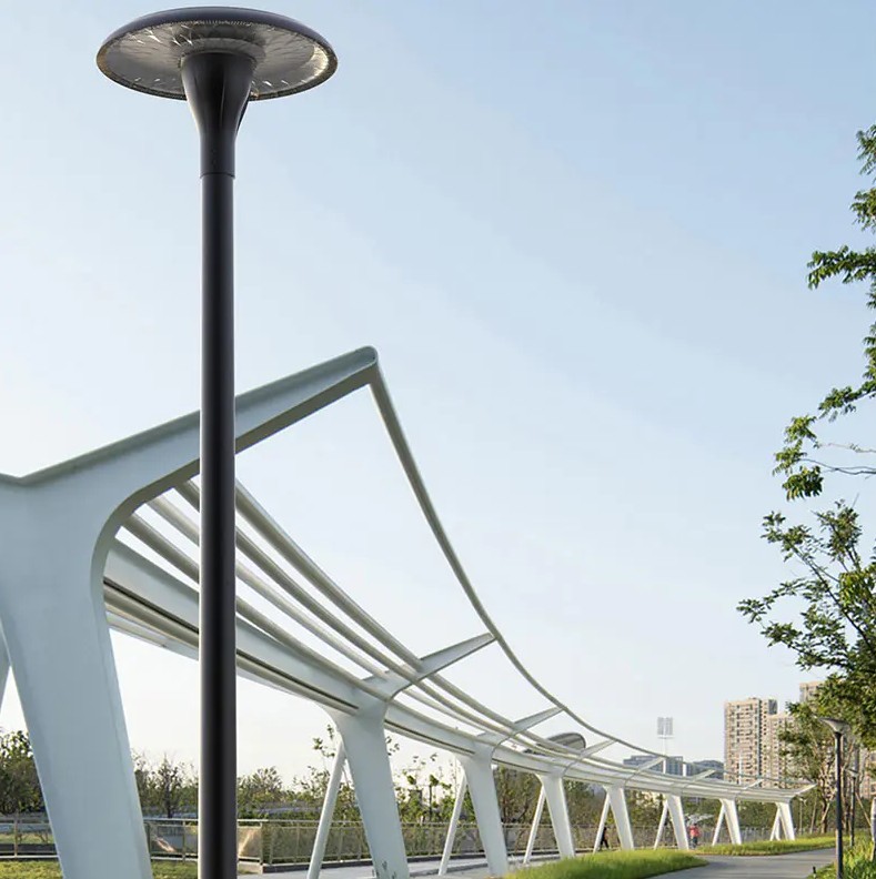 How do Solar Light Poles work?